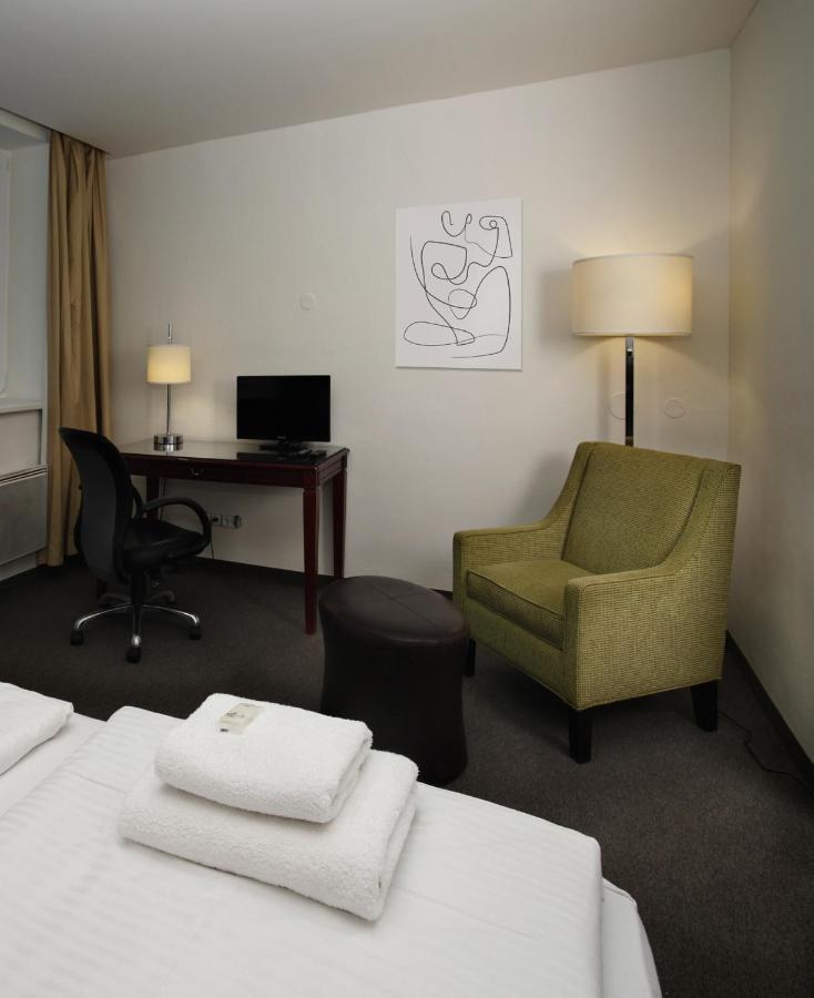 Hotel Petrovy Kameny Karlova Studánka Buitenkant foto
