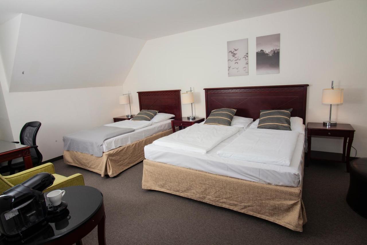 Hotel Petrovy Kameny Karlova Studánka Buitenkant foto