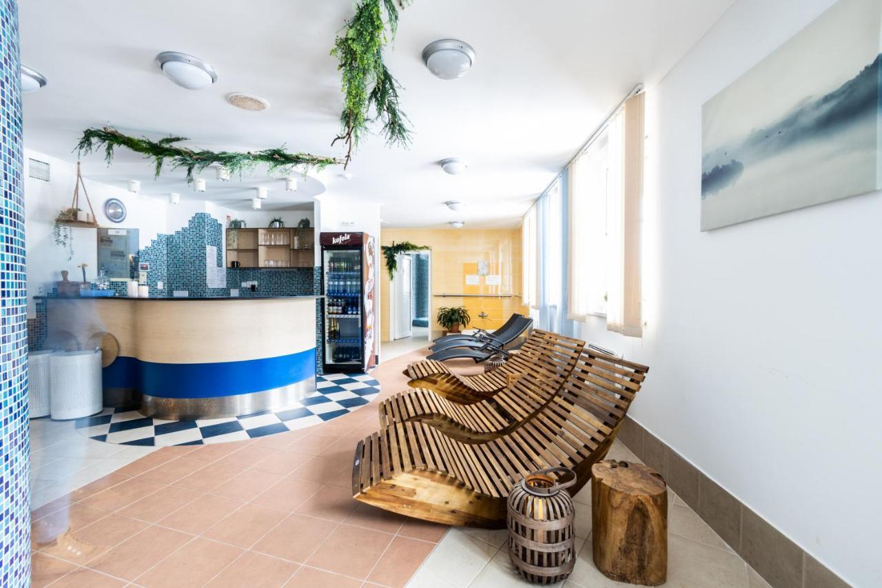 Hotel Petrovy Kameny Karlova Studánka Buitenkant foto