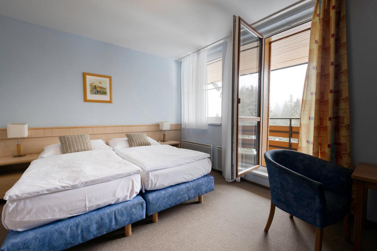 Hotel Petrovy Kameny Karlova Studánka Buitenkant foto